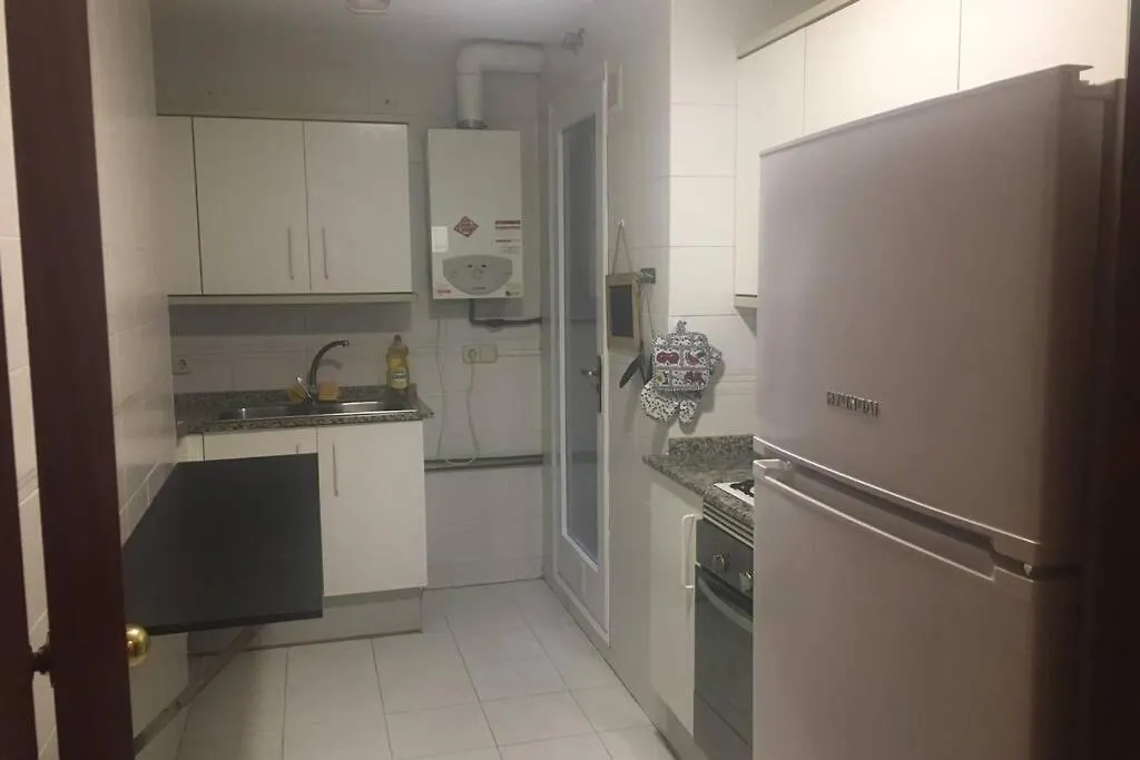 Comode Apartament Al Bell Mig De Gerona 0*,