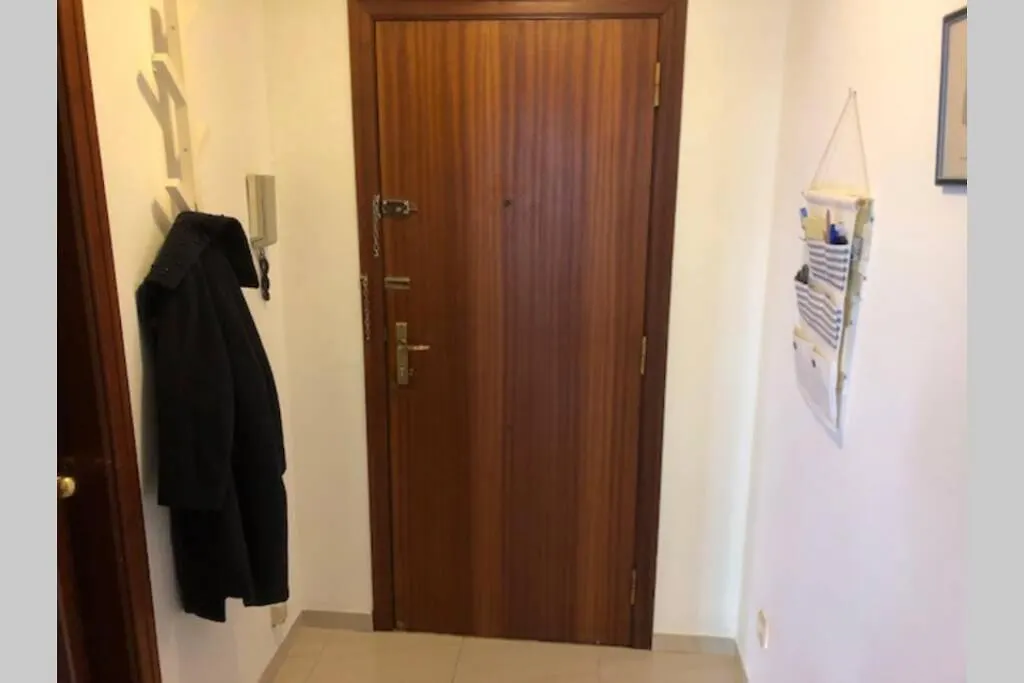 Comode Apartament Al Bell Mig De Gerona Appartement